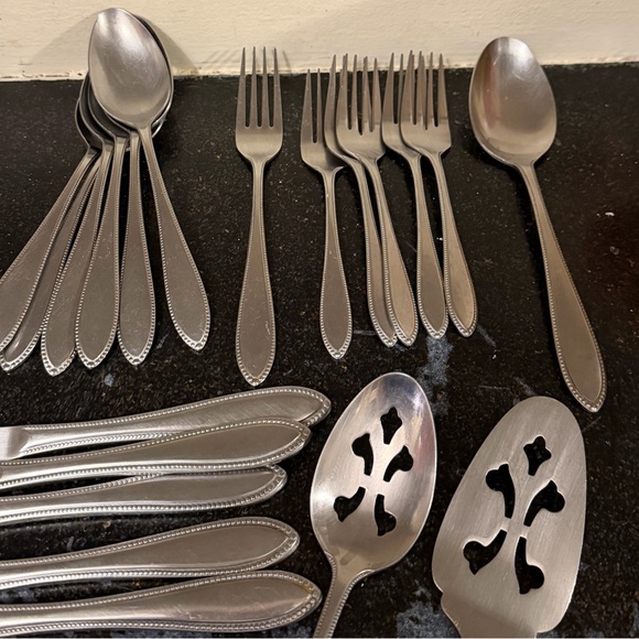 Interpur Stainless Flatware Beaded Made in Japan - Picture 3 of 8